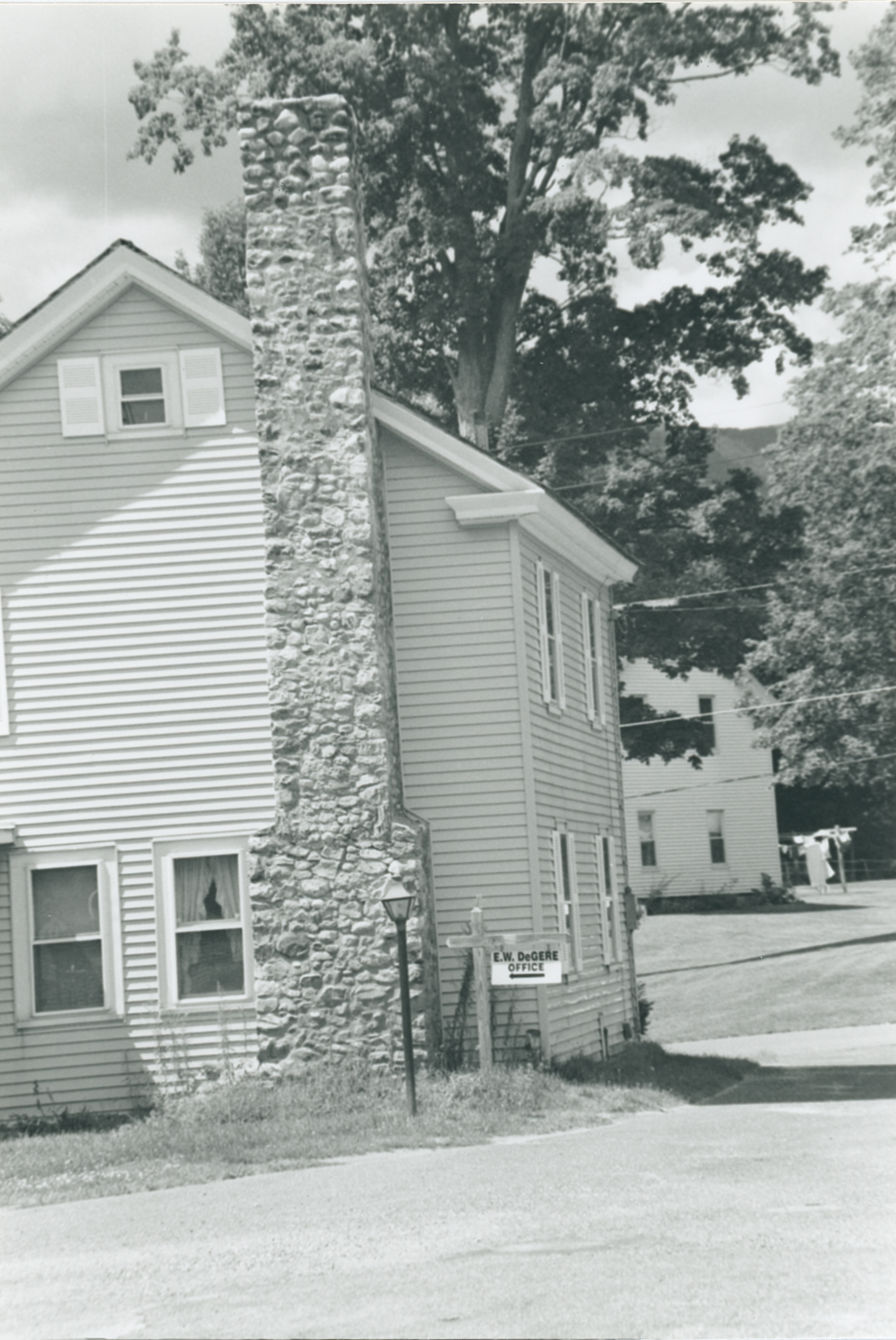 Fau-8 25 Leonard St 1